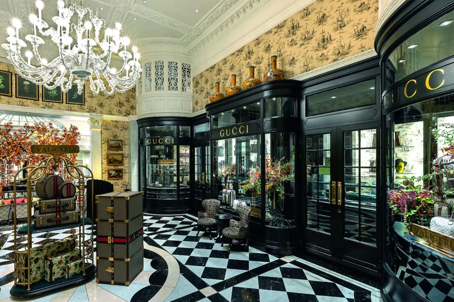 Visitez la première boutique Gucci Valigeria