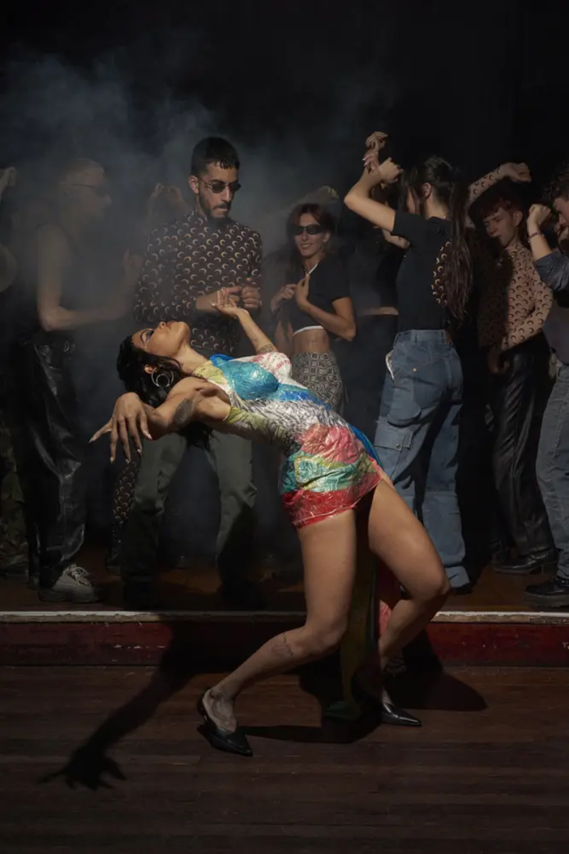 Marine Serre printemps-été 2024, du fashion show à la boîte de nuit